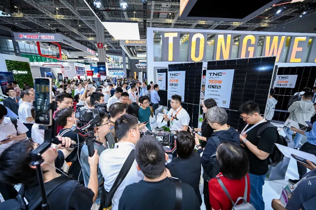 8a701f1474bf4b5a2bb81b559cc1a39c.jpg 8a701f1474bf4b5a2bb81b559cc1a39c.jpg