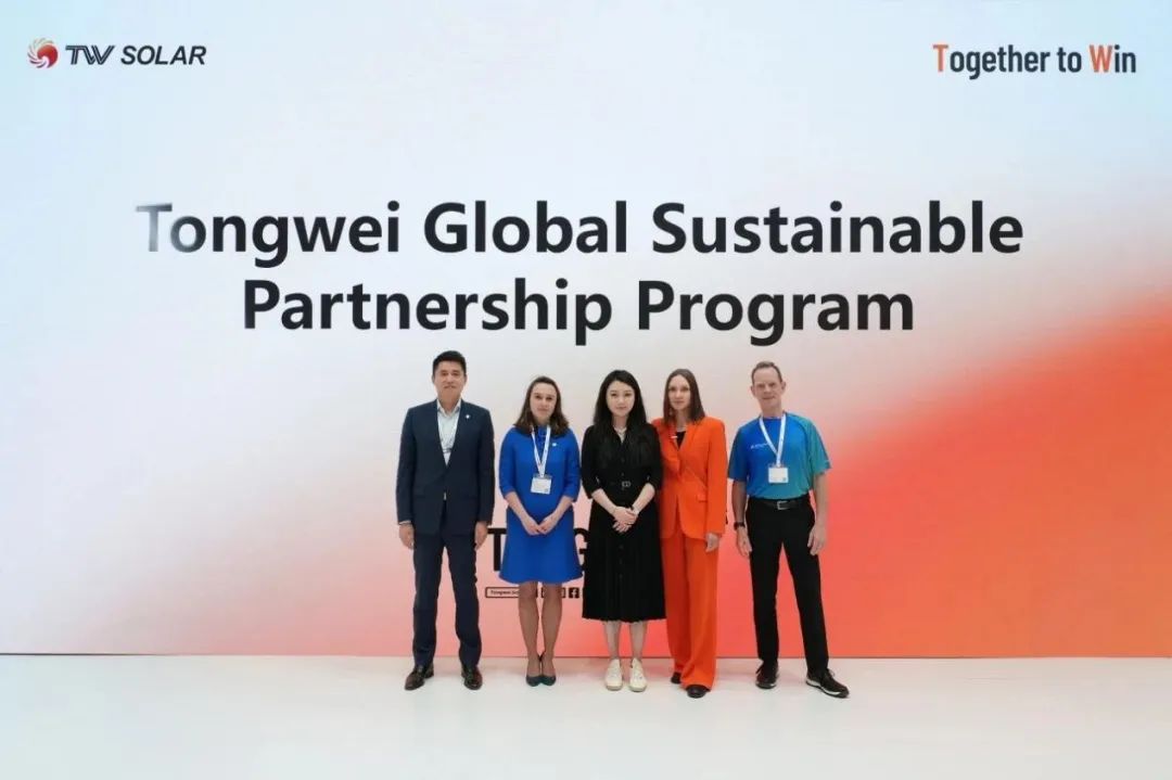 889ee093e71571106ac6a0bf1de05a4a.jpg 889ee093e71571106ac6a0bf1de05a4a.jpg