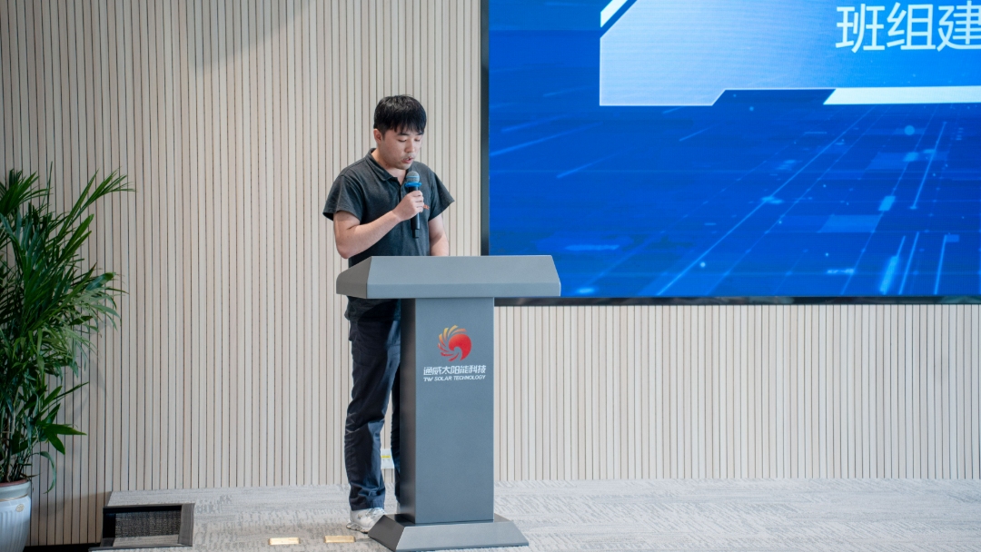 8d2f0fee429784fe84a1a90fb4704227.jpg 8d2f0fee429784fe84a1a90fb4704227.jpg