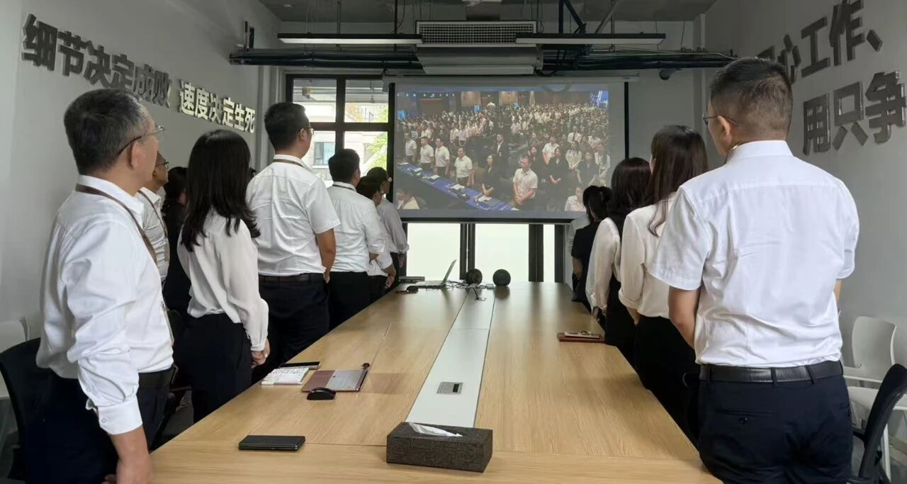 bca96976ea5d593caf7f5811129df4be.jpg bca96976ea5d593caf7f5811129df4be.jpg