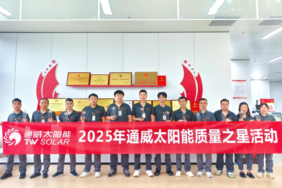 5bf1c99bb23eed510535e6828ac944c7.jpg 5bf1c99bb23eed510535e6828ac944c7.jpg