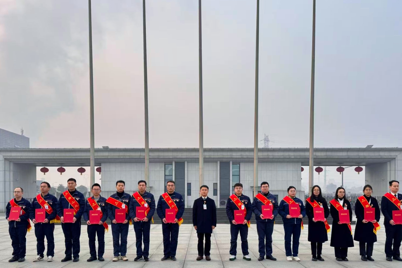 de4584847b490e68cf52067e520aaf71.jpg de4584847b490e68cf52067e520aaf71.jpg