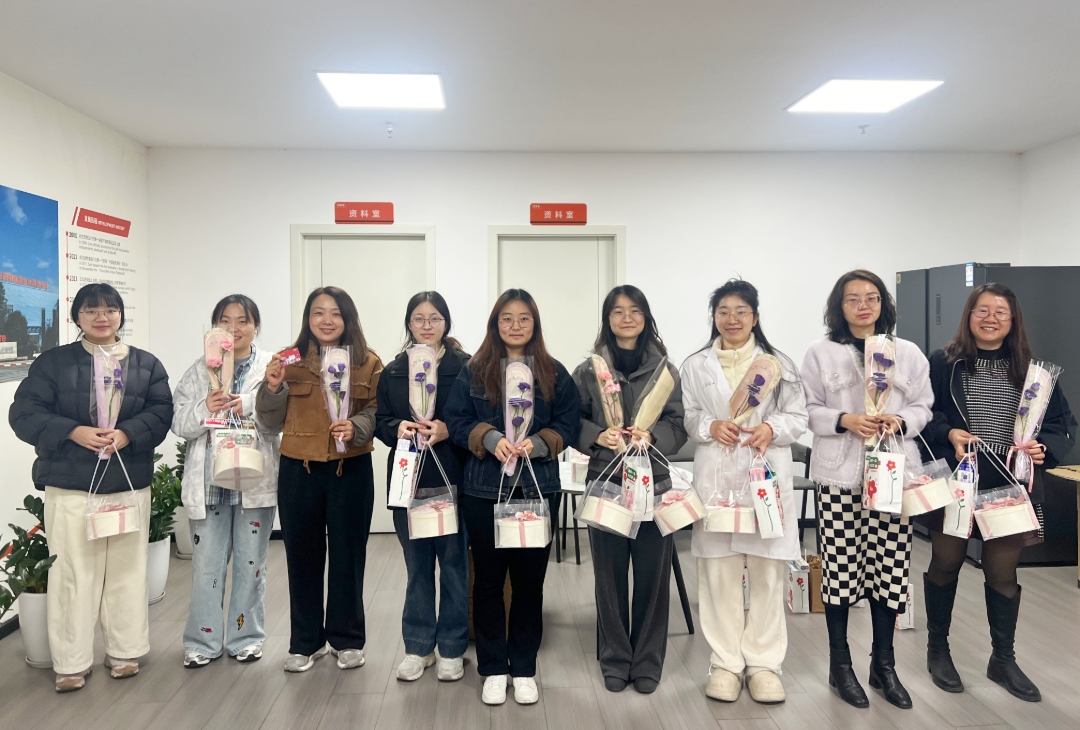 edfc82d229f0d09b0d5ab3453cad9415.jpg edfc82d229f0d09b0d5ab3453cad9415.jpg